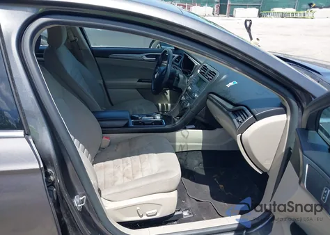 2018 Ford Fusion Hybrid Se z USA, uszkodzony, nr VIN 3FA6P0LU5JR227552